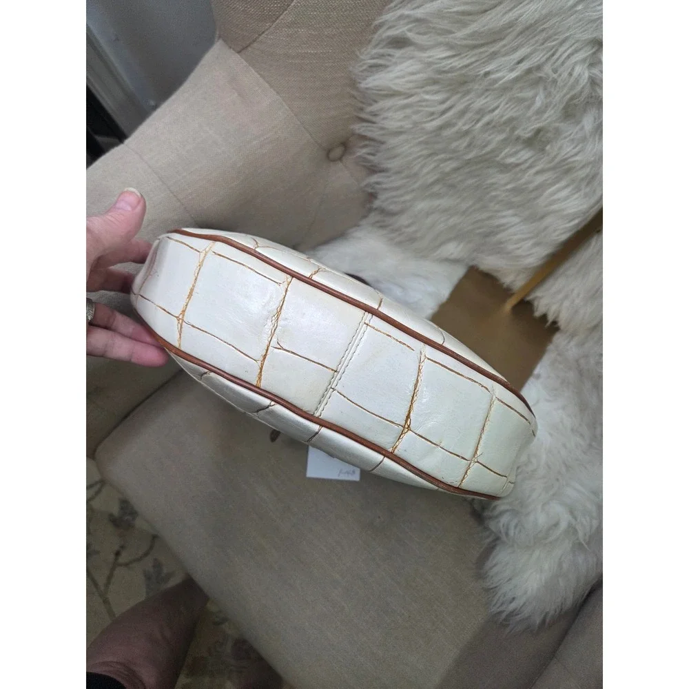 DB98 Dooney & Bourke croc embossed bag
